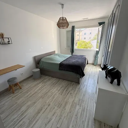 3 Pieces Climatise, Terrasse, Equipe, A 10 Minutes Des Plages Et De Montpellier Apartment *